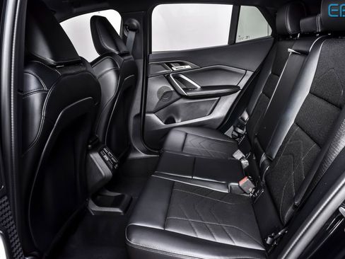 Used 2025 BMW X2 xDrive28i image 33