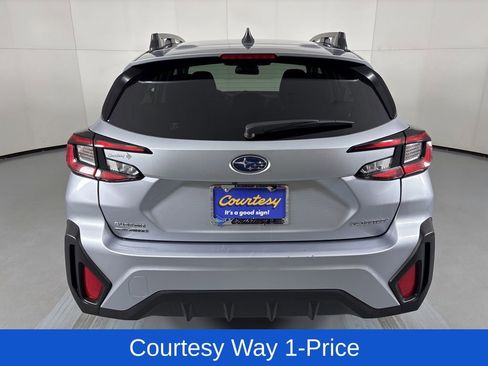 Used 2025 Subaru Crosstrek 2.0i Premium AWD/4WD image 9