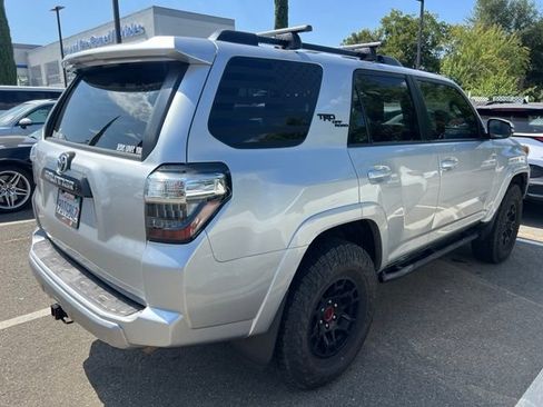Used 2023 Toyota 4Runner TRD Off-Road Premium w/ Moonroof Package AWD/4WD image 10
