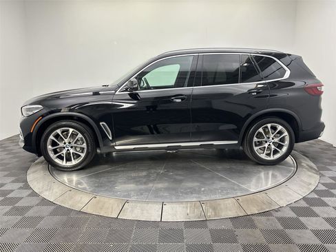 Used 2021 BMW X5 xDrive40i w/ Convenience Package image 16