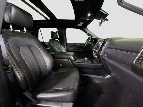 Used 2019 Ford Expedition Limited w/ Special Edition Package RWD image 29