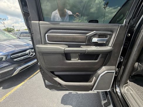 Used 2024 RAM 2500 Laramie w/ Night Edition AWD/4WD image 18