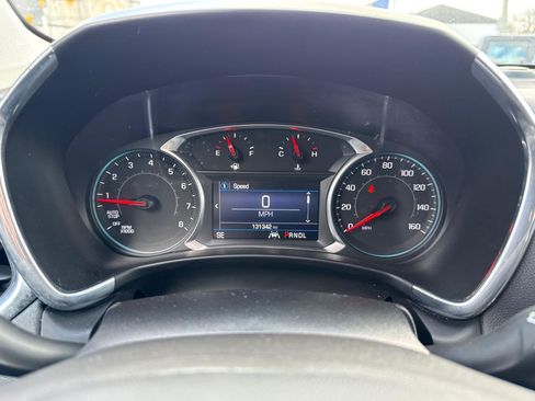 Used 2020 Chevrolet Equinox LT w/ Driver Convenience Package image 18