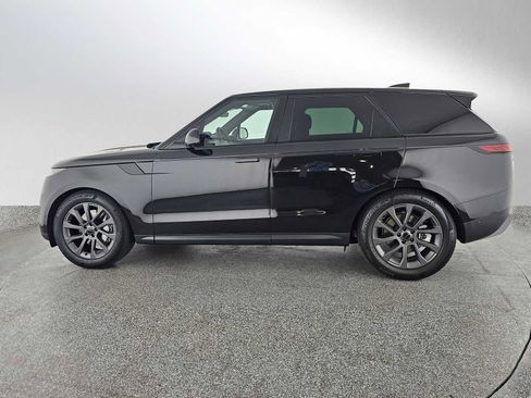 Used 2026 Land Rover Range Rover Sport SE AWD/4WD image 2