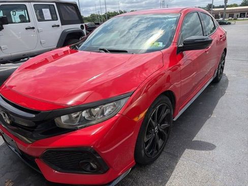 Used 2017 Honda Civic Sport image 2