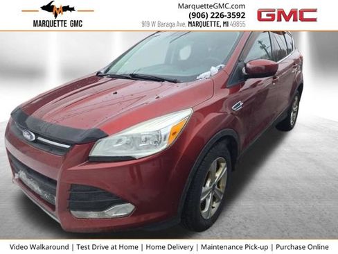 Used 2015 Ford Escape SE w/ Equipment Group 201A image 1