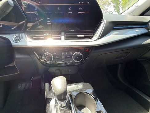 Used 2026 Chevrolet Trax LT FWD image 20