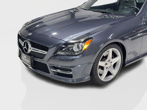 Used 2015 Mercedes-Benz SLK 250 w/ Premium Package image 7
