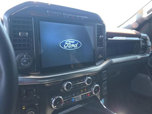 Used 2022 Ford F150 Lariat w/ Equipment Group 502A High image 9