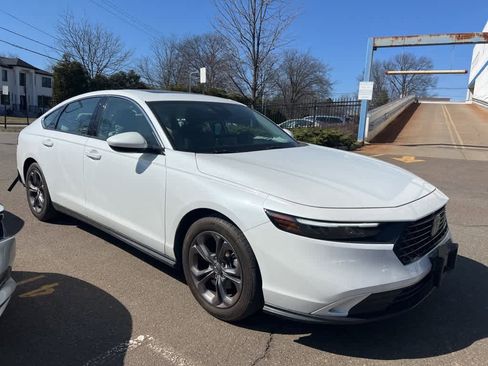 Used 2023 Honda Accord EX image 15