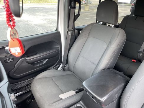 Used 2019 Jeep Wrangler Unlimited Sport S AWD/4WD image 23