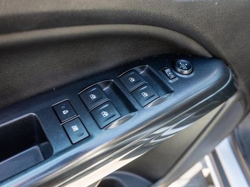 Used 2017 GMC Canyon SLE w/ All Terrain Package AWD/4WD image 17