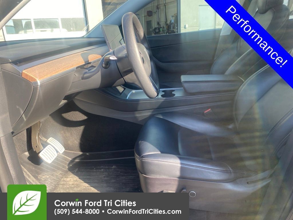 Used 2021 Tesla Model Y Performance AWD/4WD image 5