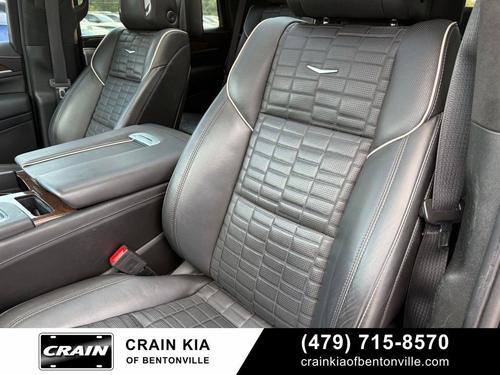 Used 2023 Cadillac Escalade Premium Luxury Platinum w/ LPO, Floor Liner Package AWD/4WD image 22