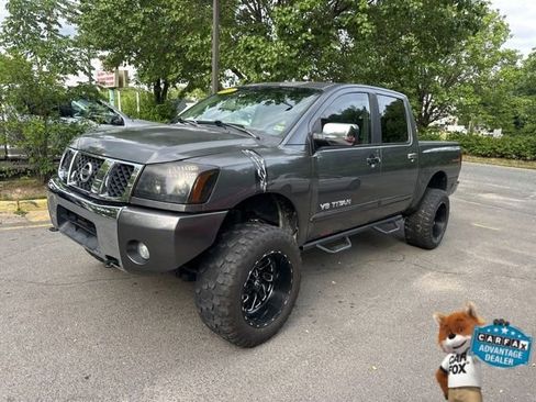 Used 2005 Nissan Titan SE w/ (W01) Utility Bed Pkg image 3