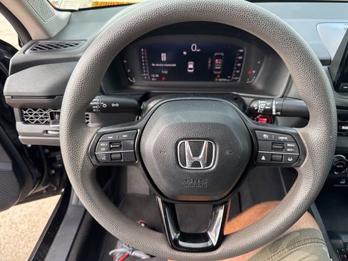 Used 2023 Honda Accord EX image 19