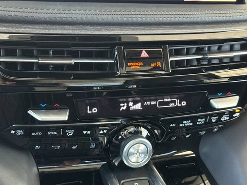 Certified 2025 Acura MDX SH-AWD w/ Advance Package image 27
