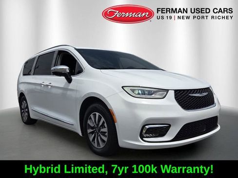 Used 2023 Chrysler Pacifica Limited FWD image 1