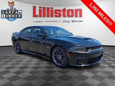 Used 2023 Dodge Charger Scat Pack w/ Harman/Kardon Audio Group RWD image 3