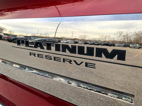 Used 2018 Nissan Titan Platinum Reserve image 25