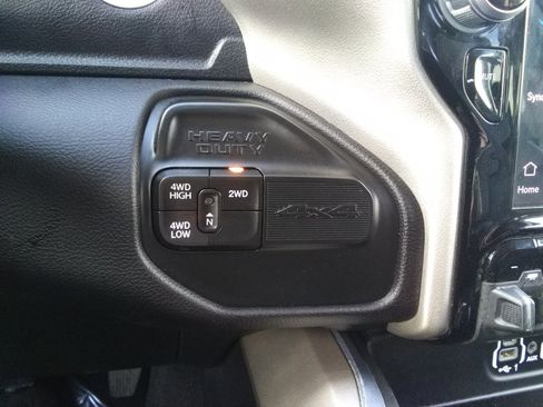 Used 2024 RAM 2500 Laramie w/ Safety Group image 16