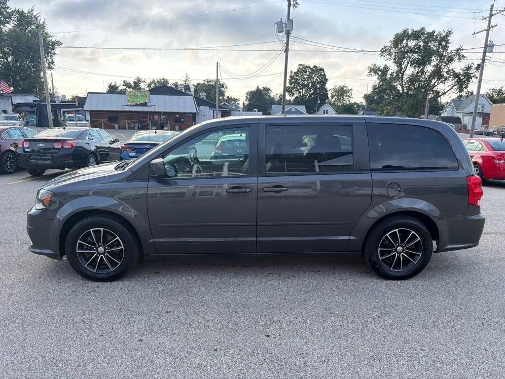 Used 2017 Dodge Grand Caravan GT w/ Safety Sphere Group FWD image 5