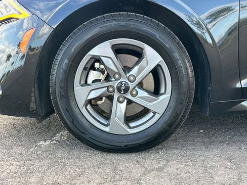 Used 2023 Kia K5 LXS FWD image 12
