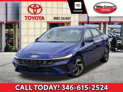 Used 2025 Hyundai Elantra SEL