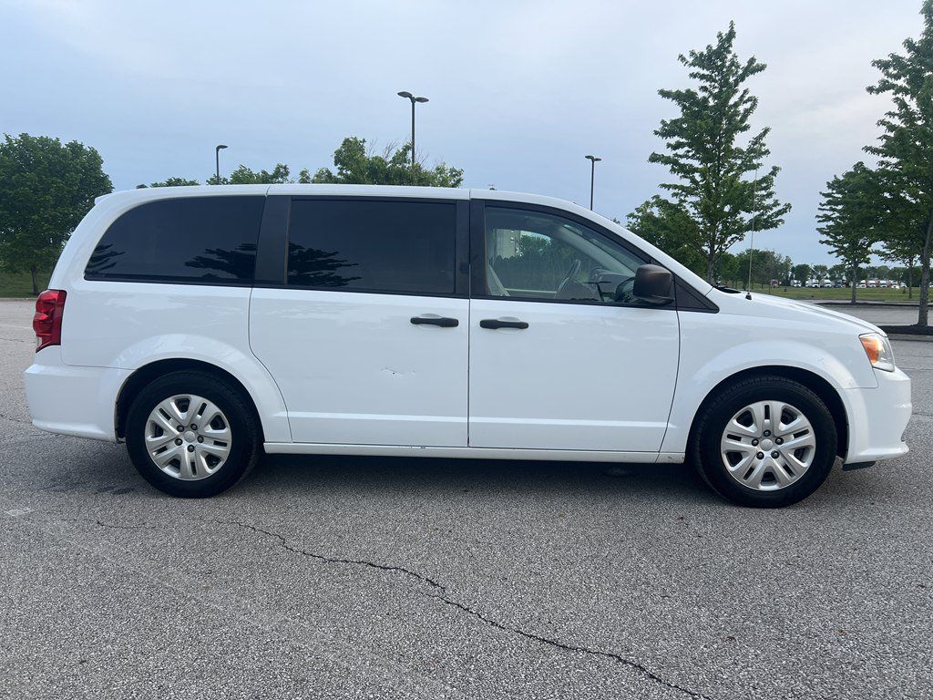 Used 2019 Dodge Grand Caravan SE w/ UConnect Hands-Free Group FWD image 6
