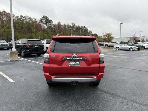 Used 2022 Toyota 4Runner TRD Off-Road image 6