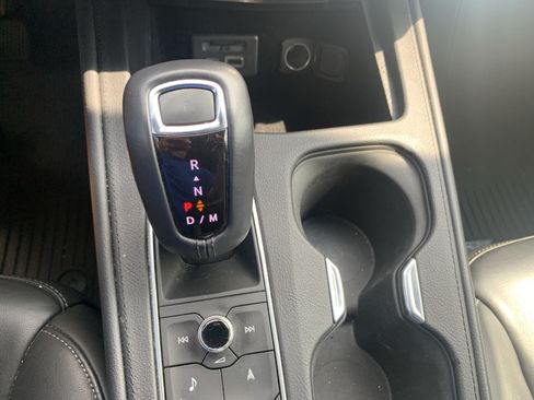 Used 2019 Cadillac XT4 Premium Luxury w/ Technology Package FWD image 26