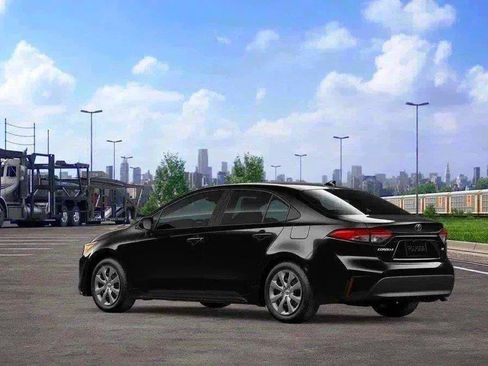 New 2026 Toyota Corolla LE FWD image 6