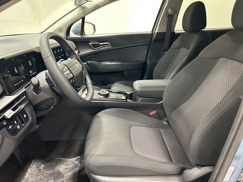 New 2026 Kia Sportage S image 9