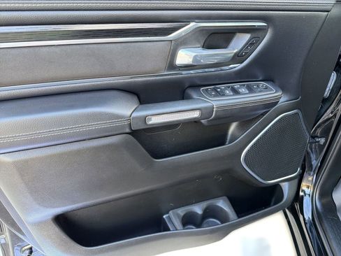 Used 2024 RAM 1500 Laramie image 12