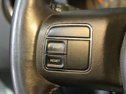 Used 2015 Jeep Patriot Latitude image 19