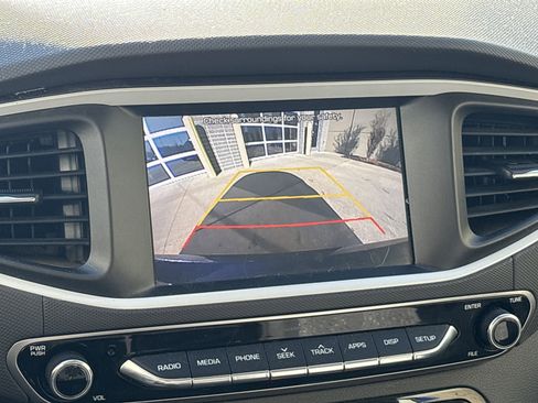 Used 2019 Hyundai Ioniq SEL image 24