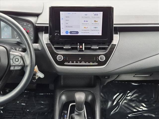 Used 2024 Toyota Corolla LE FWD image 14