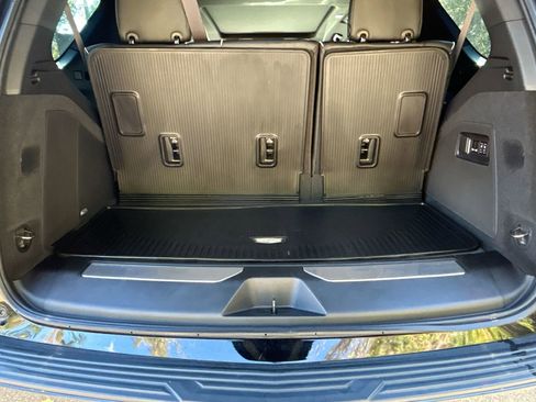 Certified 2023 Cadillac Escalade Premium Luxury w/ LPO, Radiant Package image 31