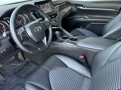 Certified 2023 Toyota Camry SE image 9