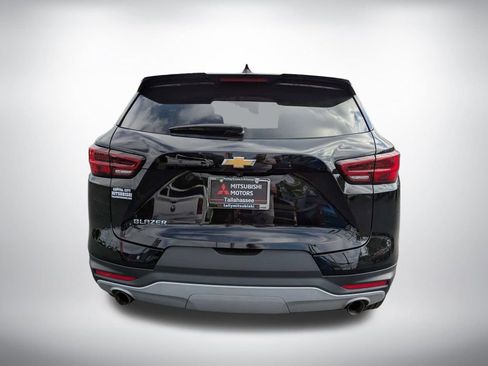 Used 2025 Chevrolet Blazer LT FWD image 5