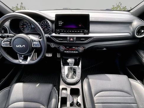 Used 2023 Kia Forte GT-Line w/ GT-Line Premium Package FWD image 13