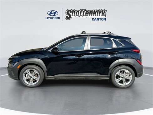 Used 2023 Hyundai Kona SEL image 5