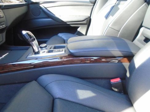 Used 2011 BMW X5 xDrive35i image 18