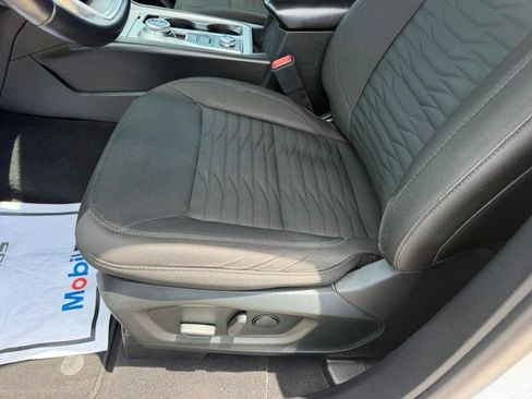 Used 2021 Ford Explorer XLT AWD/4WD image 20