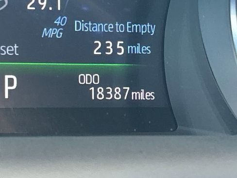 Used 2020 Toyota Camry XSE image 17