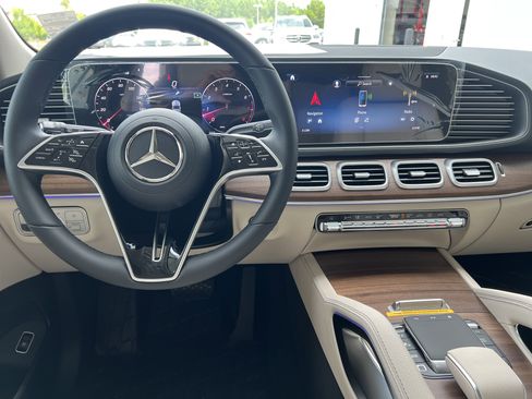 Certified 2025 Mercedes-Benz GLE 350 GLE 350 image 28