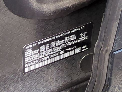 Used 2023 BMW iX xDrive50 w/ Premium Package image 34