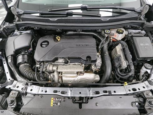 Used 2019 Chevrolet Cruze LT FWD image 13