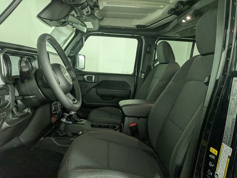 New 2026 Jeep Gladiator Sport AWD/4WD image 14