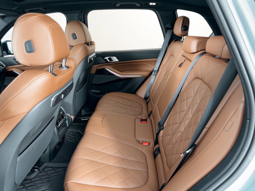 Certified 2024 BMW X5 xDrive40i AWD/4WD image 25